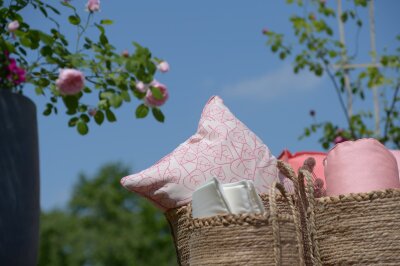 H.O.C.K. Nala Outdoor Kissen Blatt-Motiv mit Keder 50x50cm rosa col. 02-47