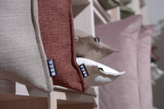 H.O.C.K. Mali Kissen mit Biese 50x30cm altrosa burgundy col. 22