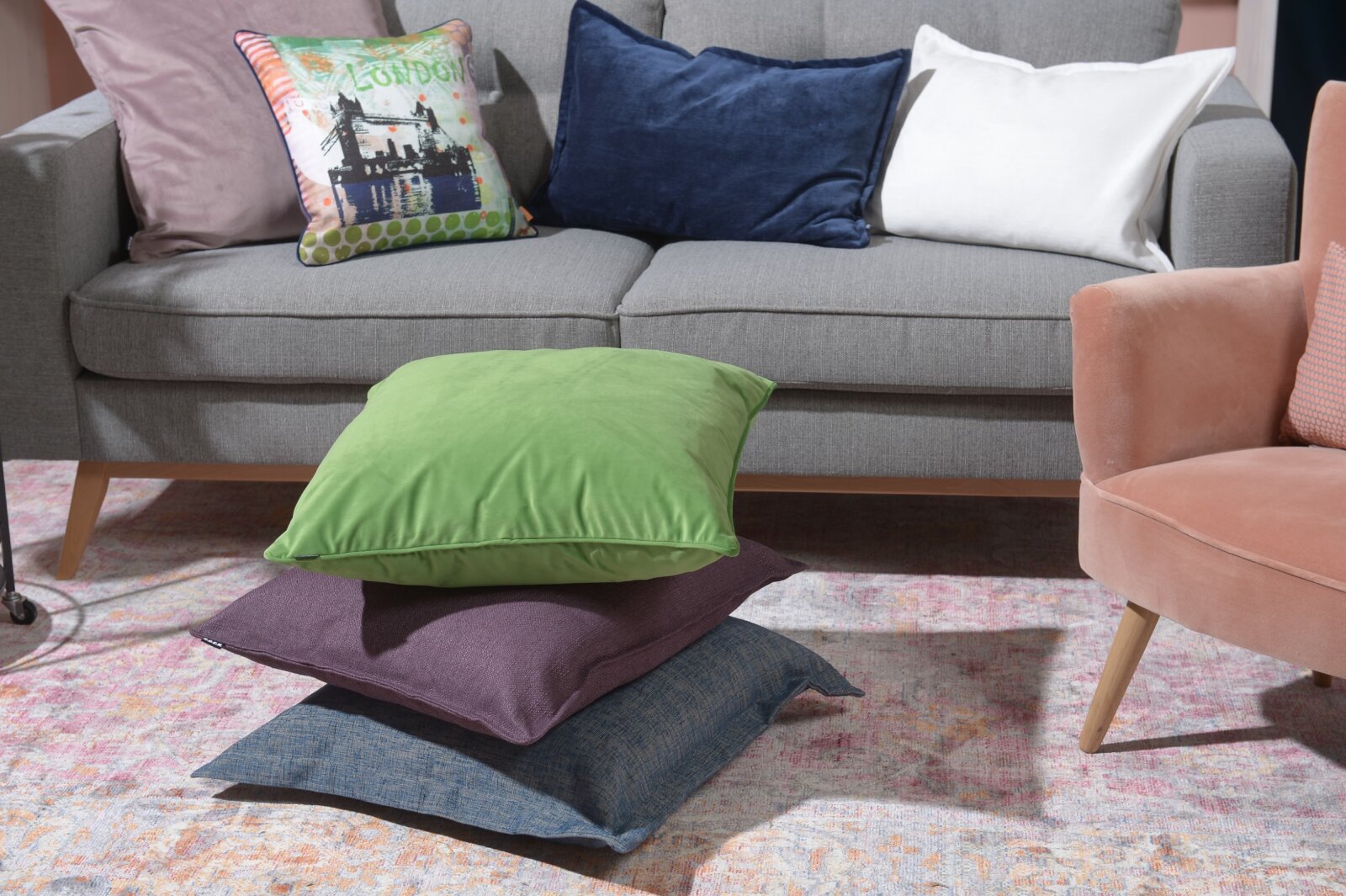 H.O.C.K. Mali Kissen mit Biese 60x60cm lila mauve col. 80