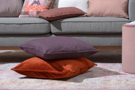 H.O.C.K. Mali Kissen mit Biese 60x60cm lila mauve col. 80