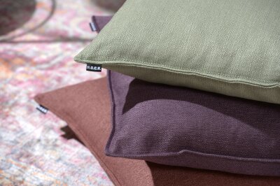 H.O.C.K. Mali Kissen mit Biese 60x60cm lila mauve col. 80