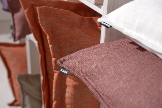 H.O.C.K. Mali Kissen mit Biese 60x60cm altrosa burgundy col. 22