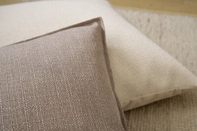H.O.C.K. Mali Kissen mit Biese 60x60cm taupe col. 2