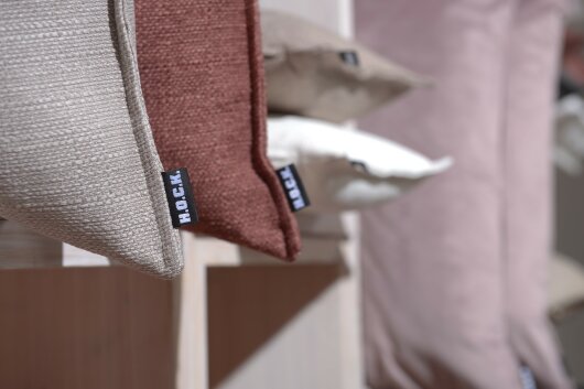 H.O.C.K. Mali Kissen mit Biese 60x60cm beige col. 5040
