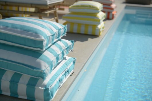 H.O.C.K. Classic Streifen Outdoor Sitzkissen 40x40x5cm grau