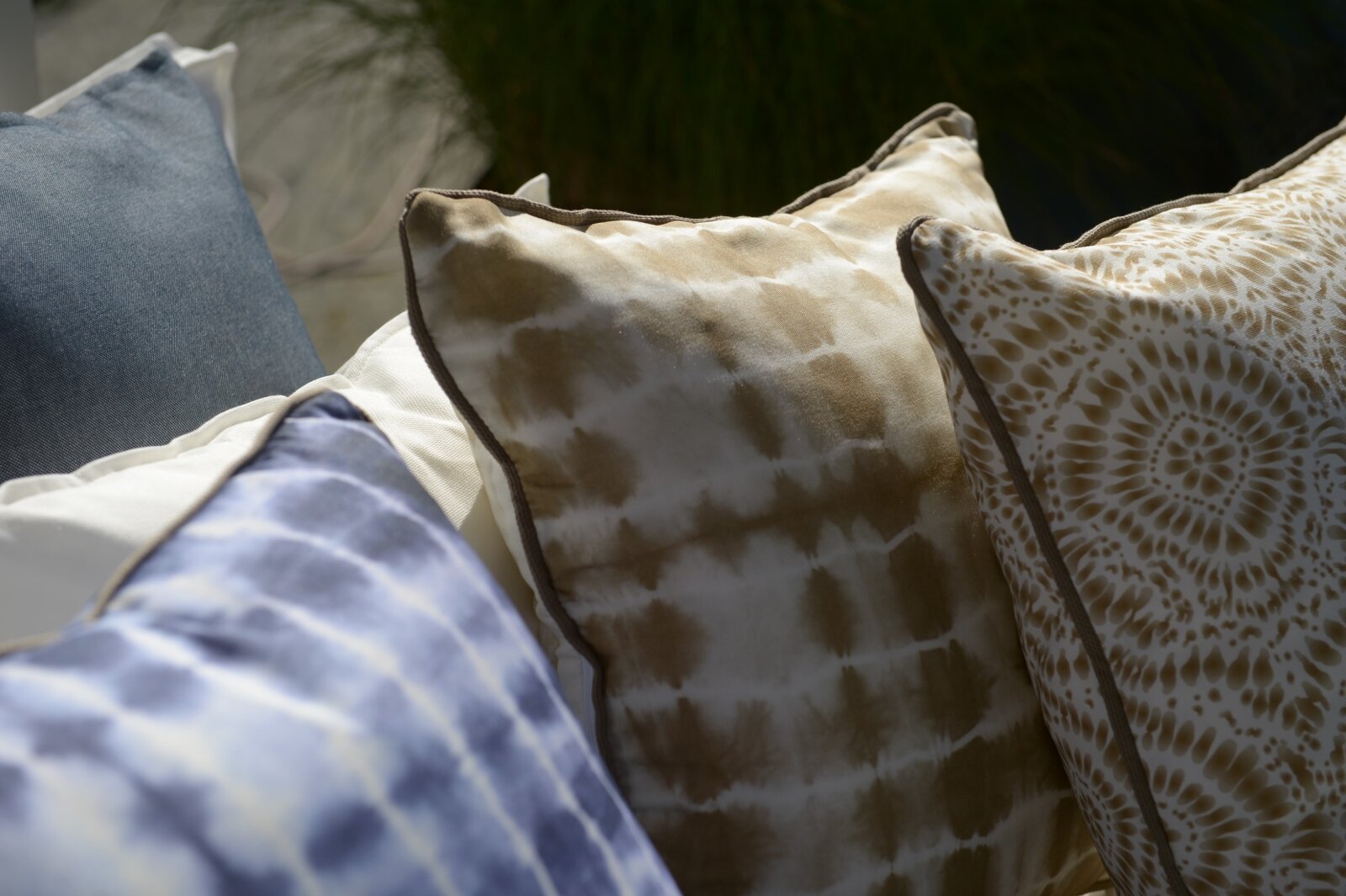 H.O.C.K. Badu Batik Midnight Outdoor Sitzkissen mit Keder BLISS 45x45x6cm col. 01 natur beige