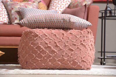 H.O.C.K. Nuvole Bean Cube Hocker Pouf 55x55x35cm salmon mit Fransen