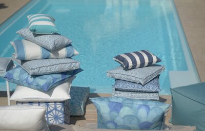 H.O.C.K. Classic Streifen Outdoor Sitzkissen 50x50x5cm navy-blau