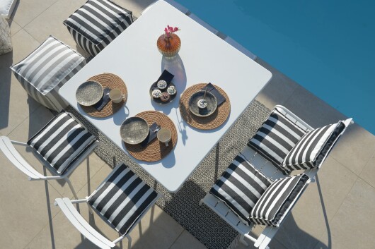 H.O.C.K. Classic Streifen Outdoor Sitzkissen 50x50x5cm grau