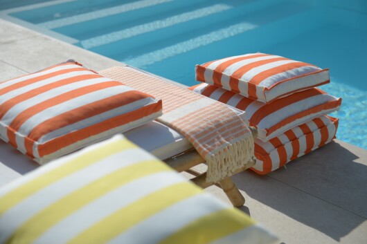 H.O.C.K. Classic Streifen Outdoor Sitzkissen 50x50x5cm grau