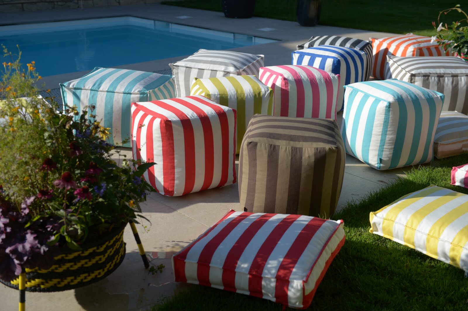 H.O.C.K. Classic Streifen Bean Cube Hocker Pouf 55x55x35cm türkis