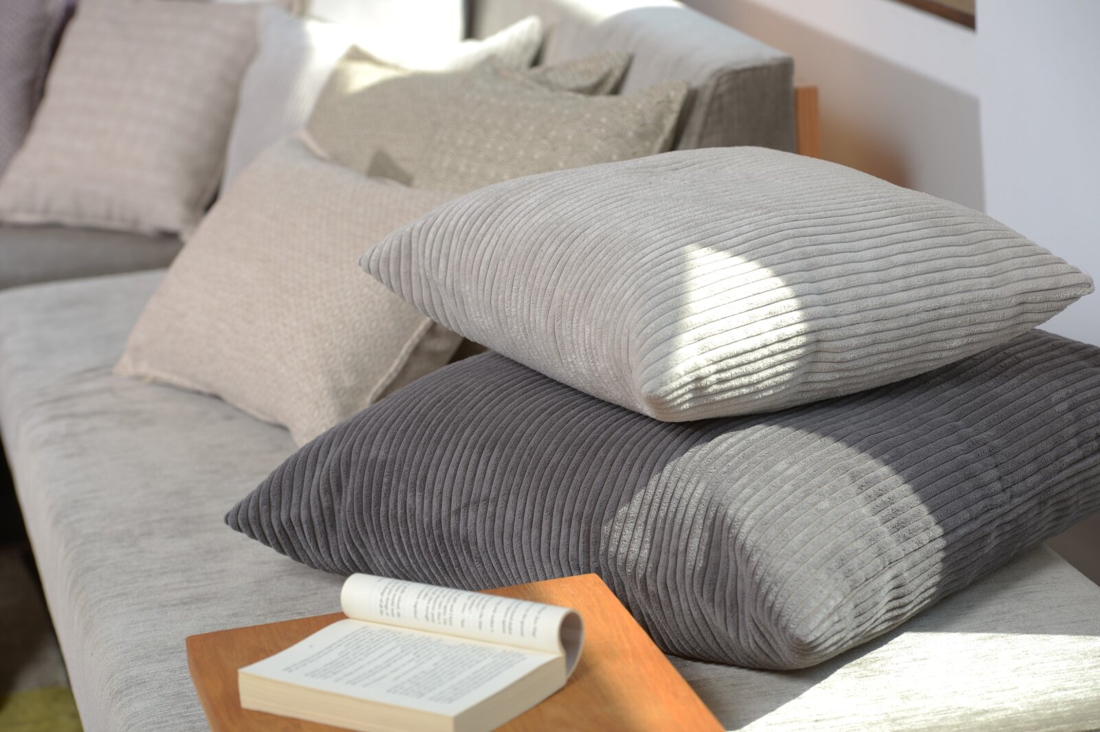 H.O.C.K. Corduroy cord Kissen 50x50cm beige col. 83