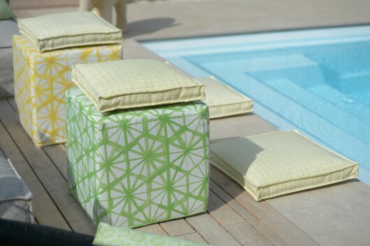 H.O.C.K. Kami Outdoor Hocker eckig 45x45x45cm grün col. 03 malle