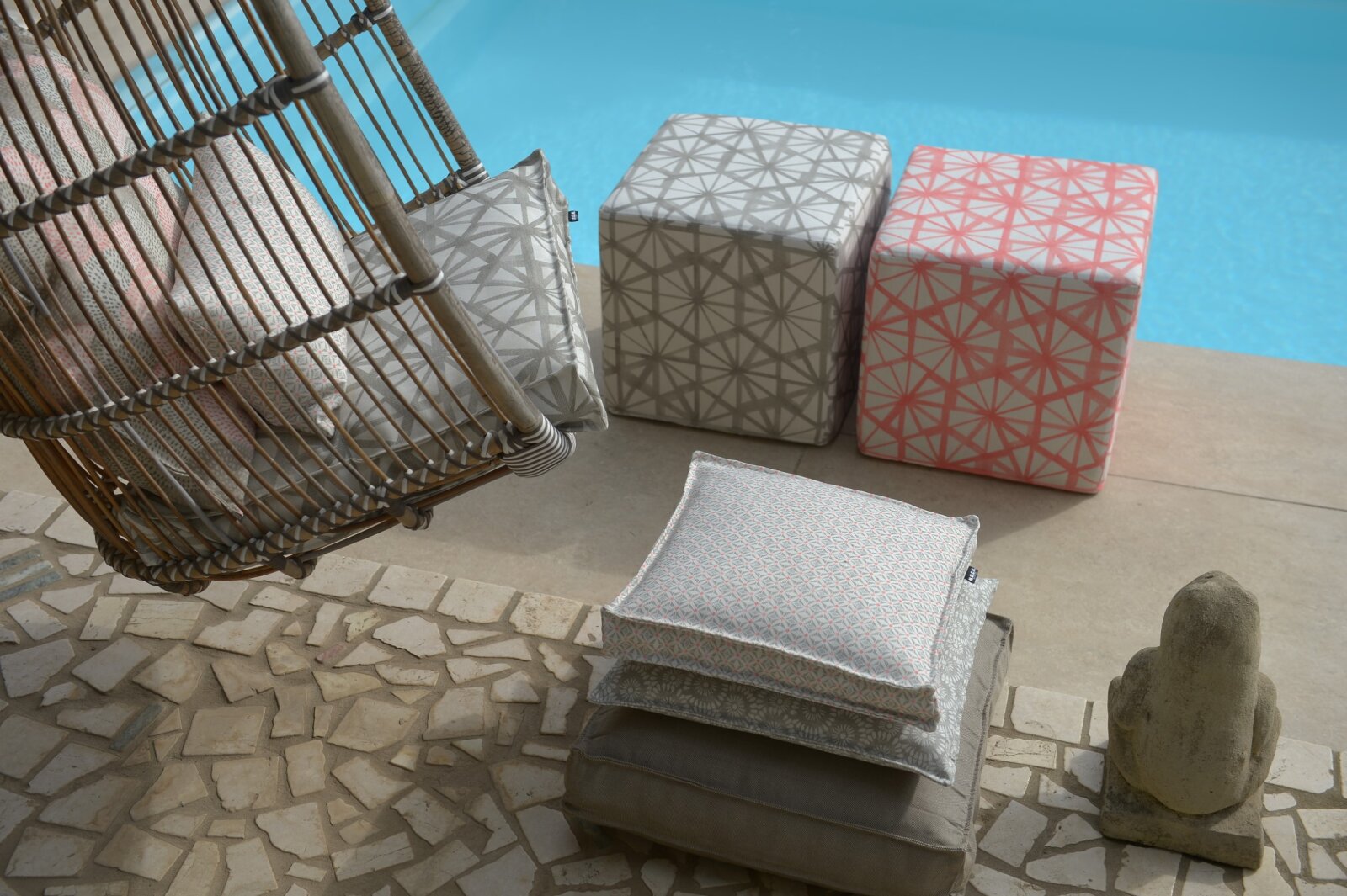 H.O.C.K. Kami Outdoor Hocker eckig 45x45x45cm taupe - hellgrau col. 01 malle