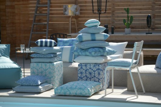 H.O.C.K. Kami Outdoor Hocker eckig 45x45x45cm türkis aqua col. 05 malle