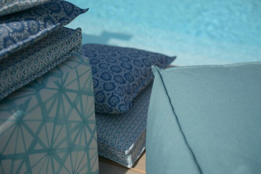 H.O.C.K. Kami Outdoor Hocker eckig 45x45x45cm türkis aqua col. 05 malle