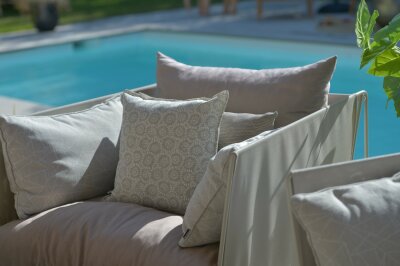 H.O.C.K. Yuno Outdoor Kissen mit Biese 45x45cm taupe -...