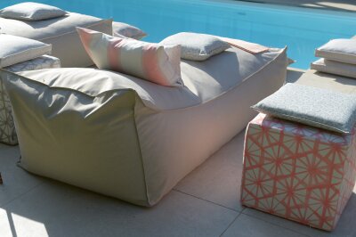 H.O.C.K. Yuno Outdoor Kissen mit Biese 45x45cm taupe - hellgrau col. 01 geblümt malle