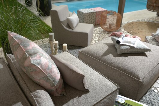 H.O.C.K. Bilbao Outdoor Kissen mit Biese 60x60cm coral col. 02 malle