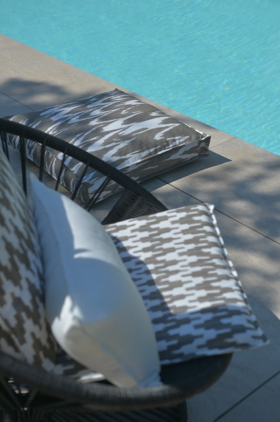 H.O.C.K. Amarador Outdoor Sitzkissen Palettenkissen Bodenkissen BODO 60x60x10cm taupe col. 100