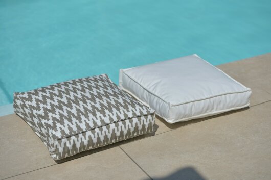 H.O.C.K. Portal Outdoor Matratzenkissen 50x50x10cm col. 100 taupe