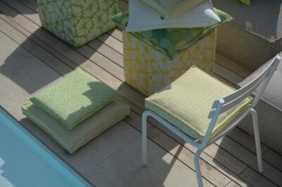 H.O.C.K. Yuno Outdoor Sitzkissen mit Biese BLISS 40x40x6cm grün col. 03 geblümt malle