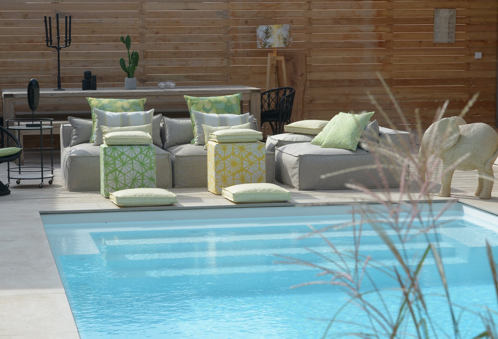 H.O.C.K. Kami Outdoor Bodenkissen 60x60x10cm grün col. 03 malle