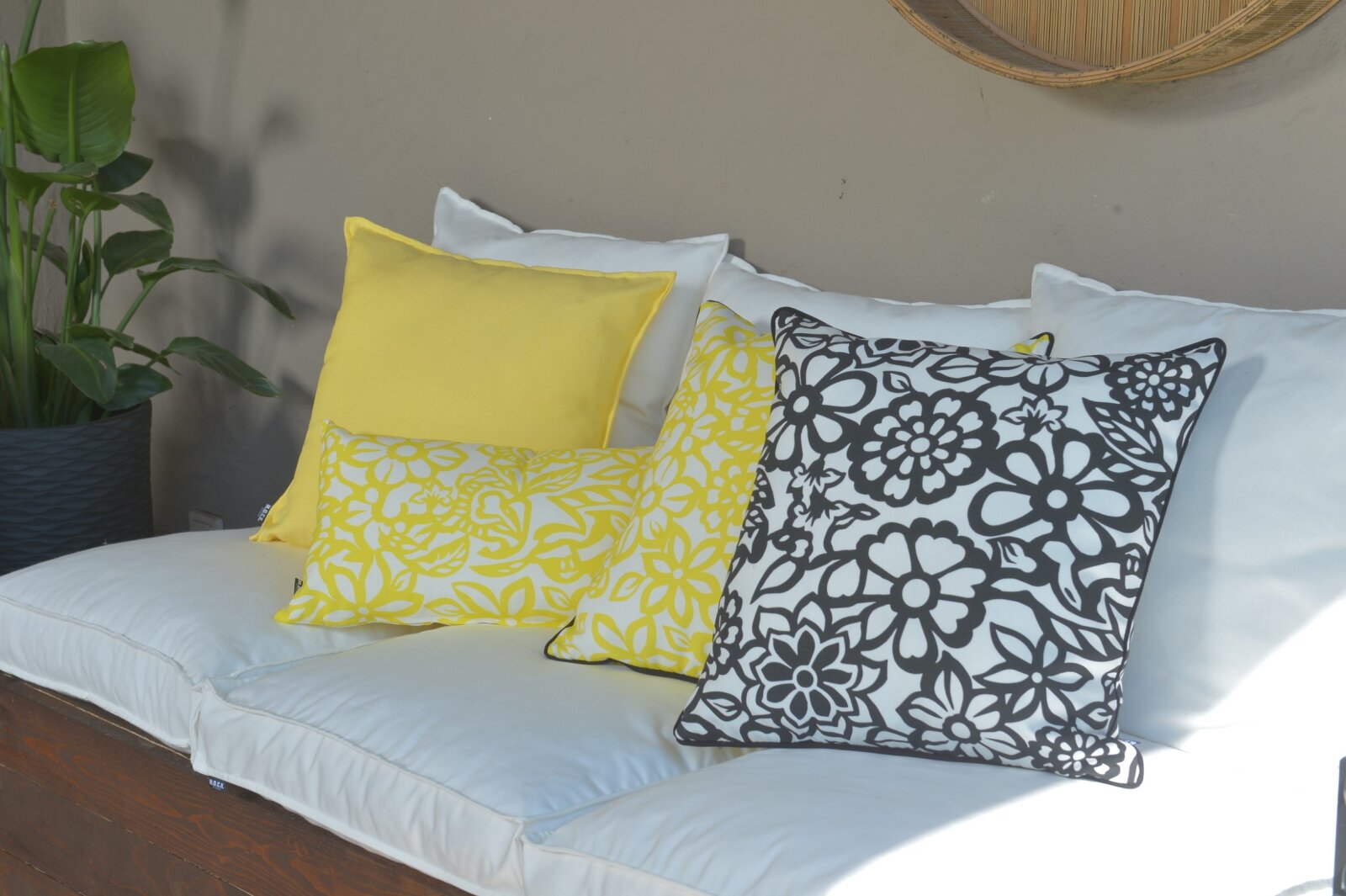 H.O.C.K. Paloma Outdoor Kissen 50x30cm floral schwarz