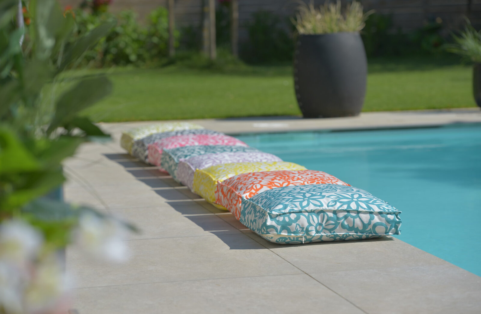 H.O.C.K. Paloma Outdoor Matratzenkissen 50x50x10cm floral flieder lila claro