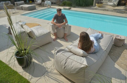 H.O.C.K. Darleen Outdoor Daybed ca. 200x90x40cm (Rückenhöhe ca. 65cm) Tampa cement beige col. 1321