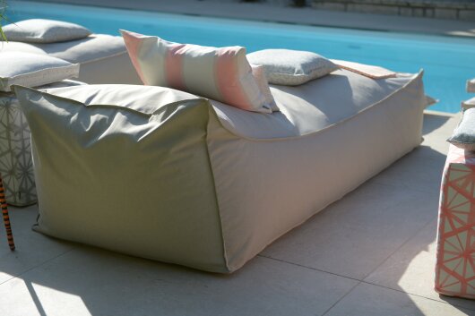 H.O.C.K. Darleen Outdoor Daybed ca. 200x90x40cm (Rückenhöhe ca. 65cm) Tampa cement beige col. 1321