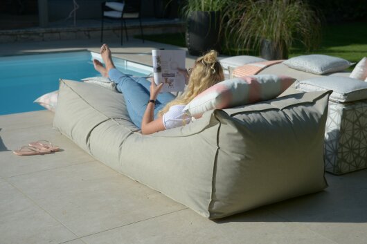 H.O.C.K. Darleen Outdoor Daybed ca. 200x90x40cm (Rückenhöhe ca. 65cm) Tampa cement beige taupe col. 1321