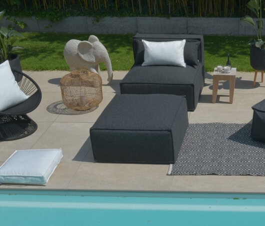 H.O.C.K. Zola Outdoor Hocker Fussteil ca. 95x85x35cm Lore col. anthrazit 7015