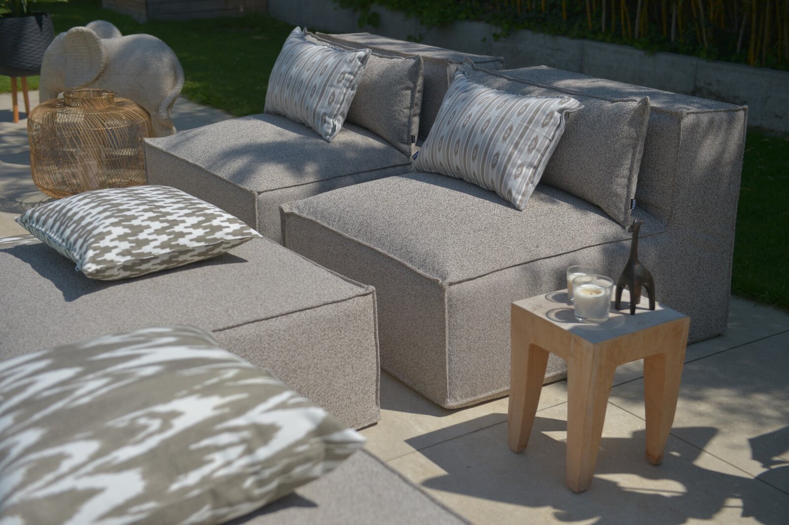 H.O.C.K. Portal Outdoor Dekokissen 50x50cm mit Biese col. 100 taupe