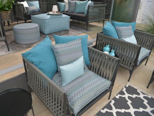 H.O.C.K. Pablo Outdoor Hocker Pouf rund mit Keder ø60x40cm col. 2 blue multi Zick-Zack sun boho