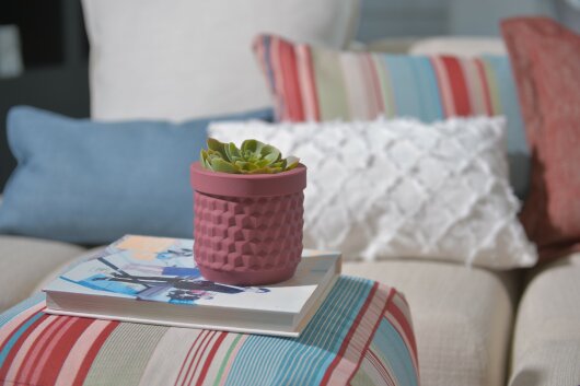 H.O.C.K. Silicone Flowerpot Frida raspberry SMALL H.O.C.K. Silicone Flowerpot Frida raspberry SMALL