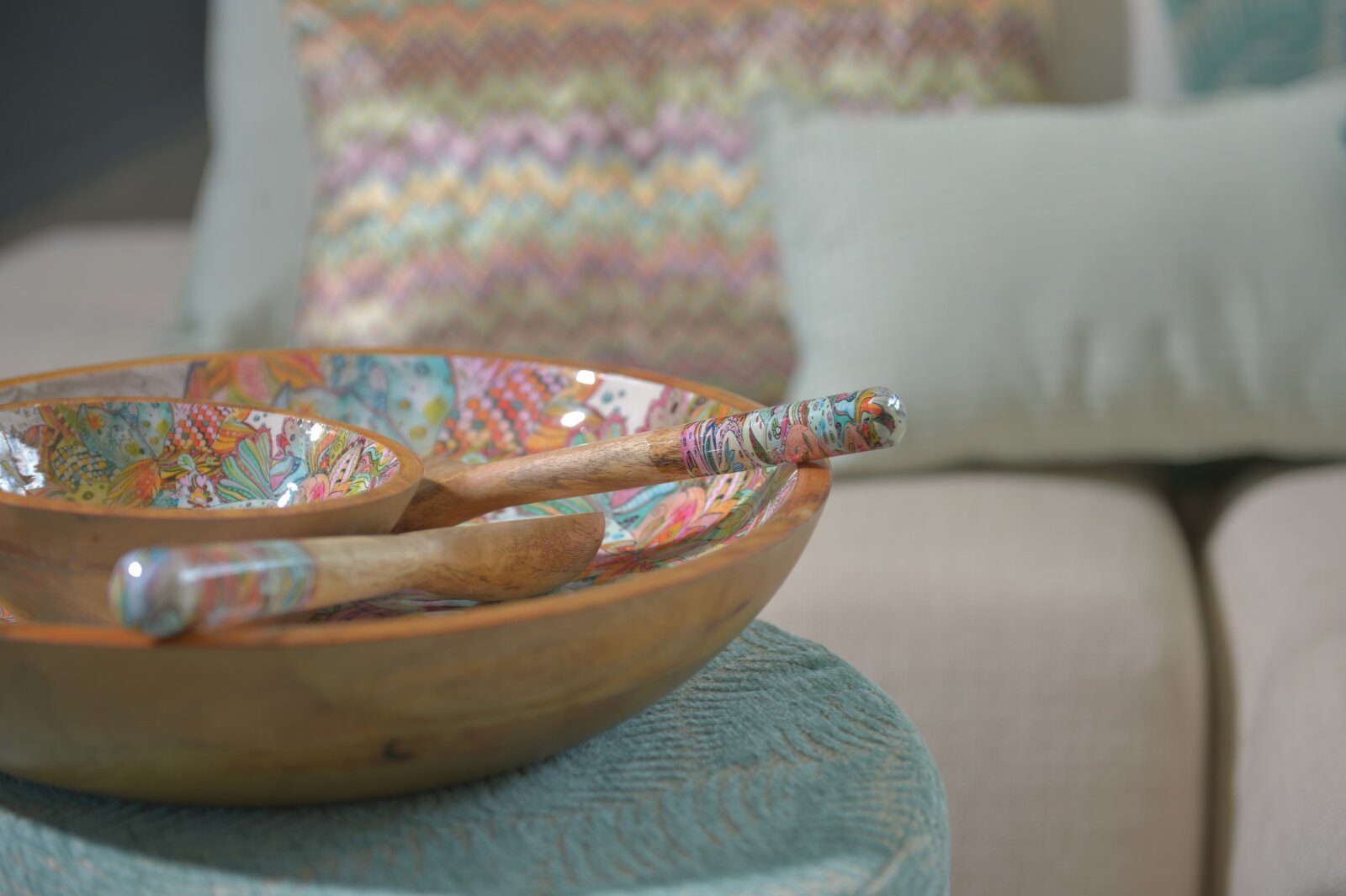 byRoom Salatbesteck aus Mangoholz mit bunten Griffen Mandala multicolor