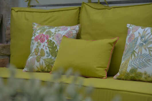 H.O.C.K. Classic Uni Outdoor Kissen 60x40cm PIPE grün mit Keder pink