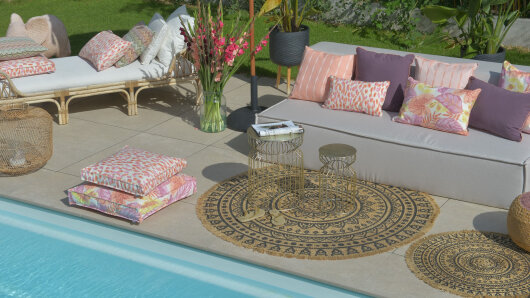 H.O.C.K. Tropical Outdoor Hocker rund Pouf ø60x35cm col. 226 coral lachs sunny