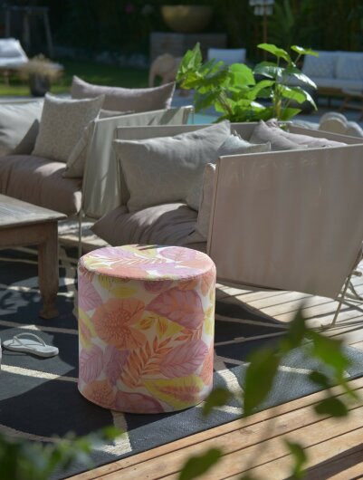 H.O.C.K. Tropical Outdoor Hocker rund Pouf ø45x45cm col. 226 coral lachs sunny