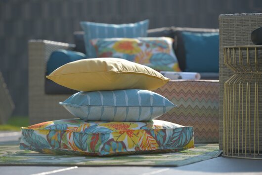 H.O.C.K. Tropical Outdoor Bodenkissen BODO 60x60x10cm col. 230 yellow aqua multi sunny