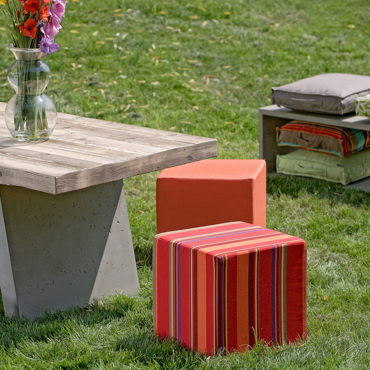 H.O.C.K. Yucatan Indoor/Outdoor Cube/ Sitzwürfel 45x45x45cm grün