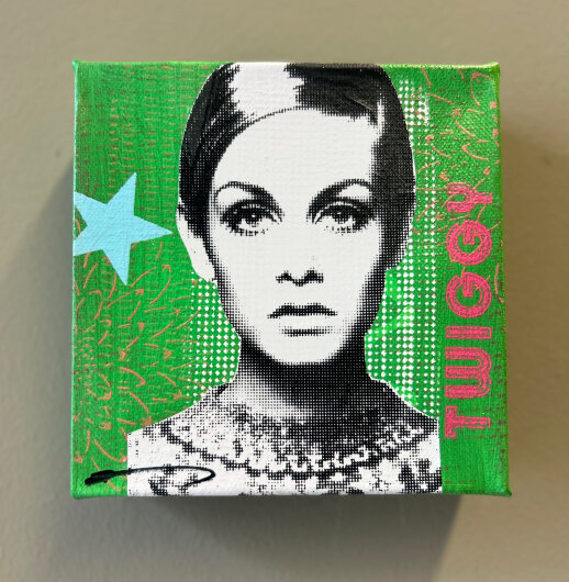 H.O.C.K. Little Icon Bild auf Leinwand 15x15x4cm TWIGGY  by Anna Flores