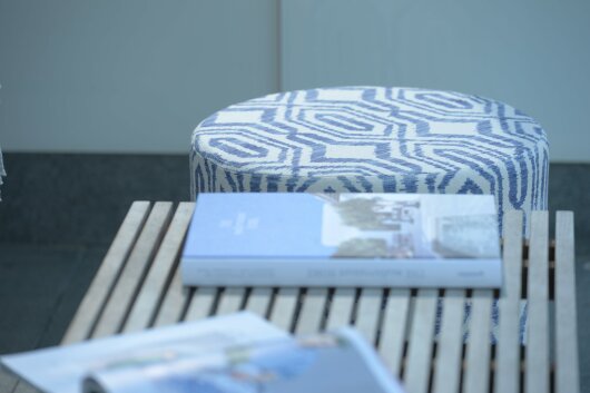 H.O.C.K. Toledo Outdoor Hocker rund ø45x45cm col. 84 blau navy in&out