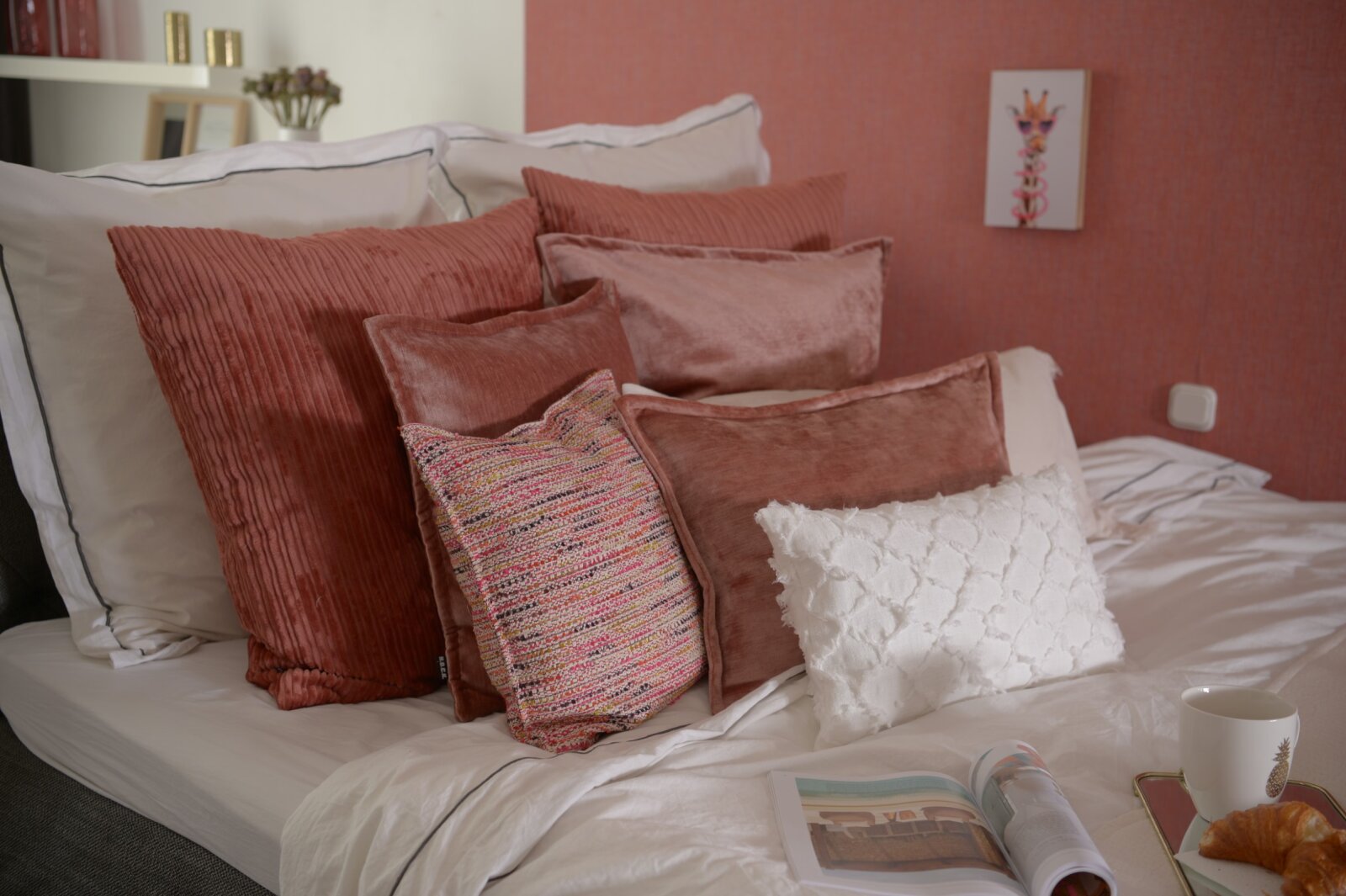 H.O.C.K. Precious Cord Bean Cube Hocker eckig Pouf 40x40x40cm mit Biese Cordsamt altrosa col. 615
