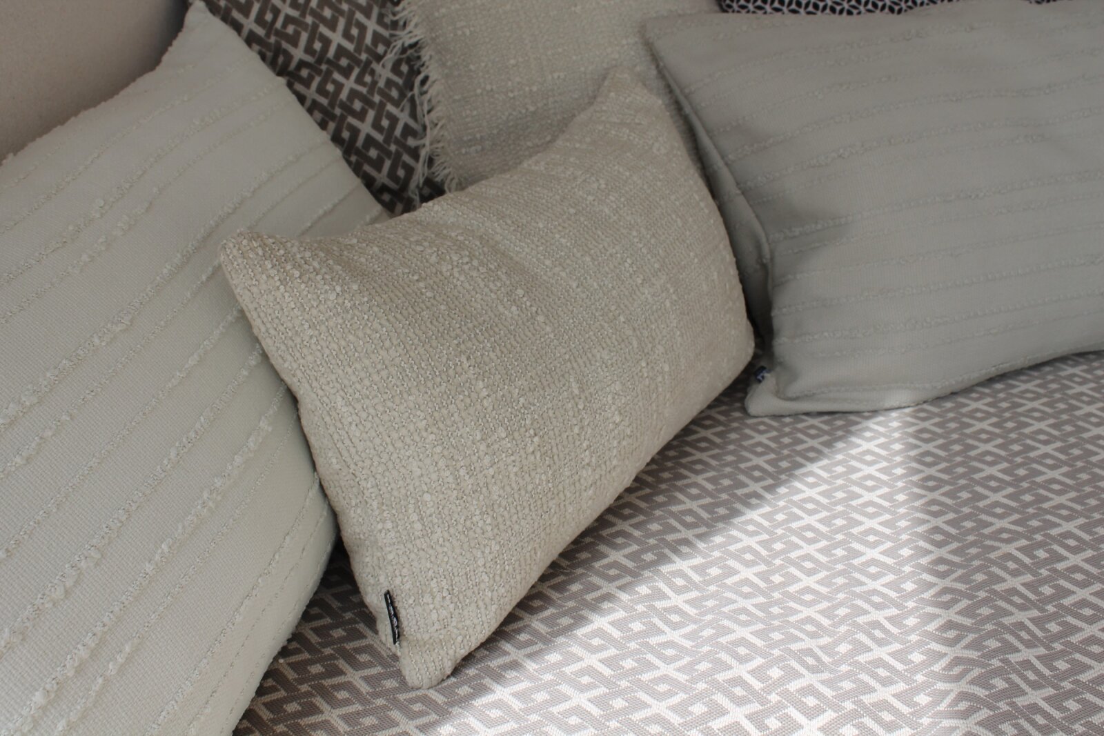 H.O.C.K. Marcal Outdoor + Indoor Kissen 50x30cm col. 03 beige in&out