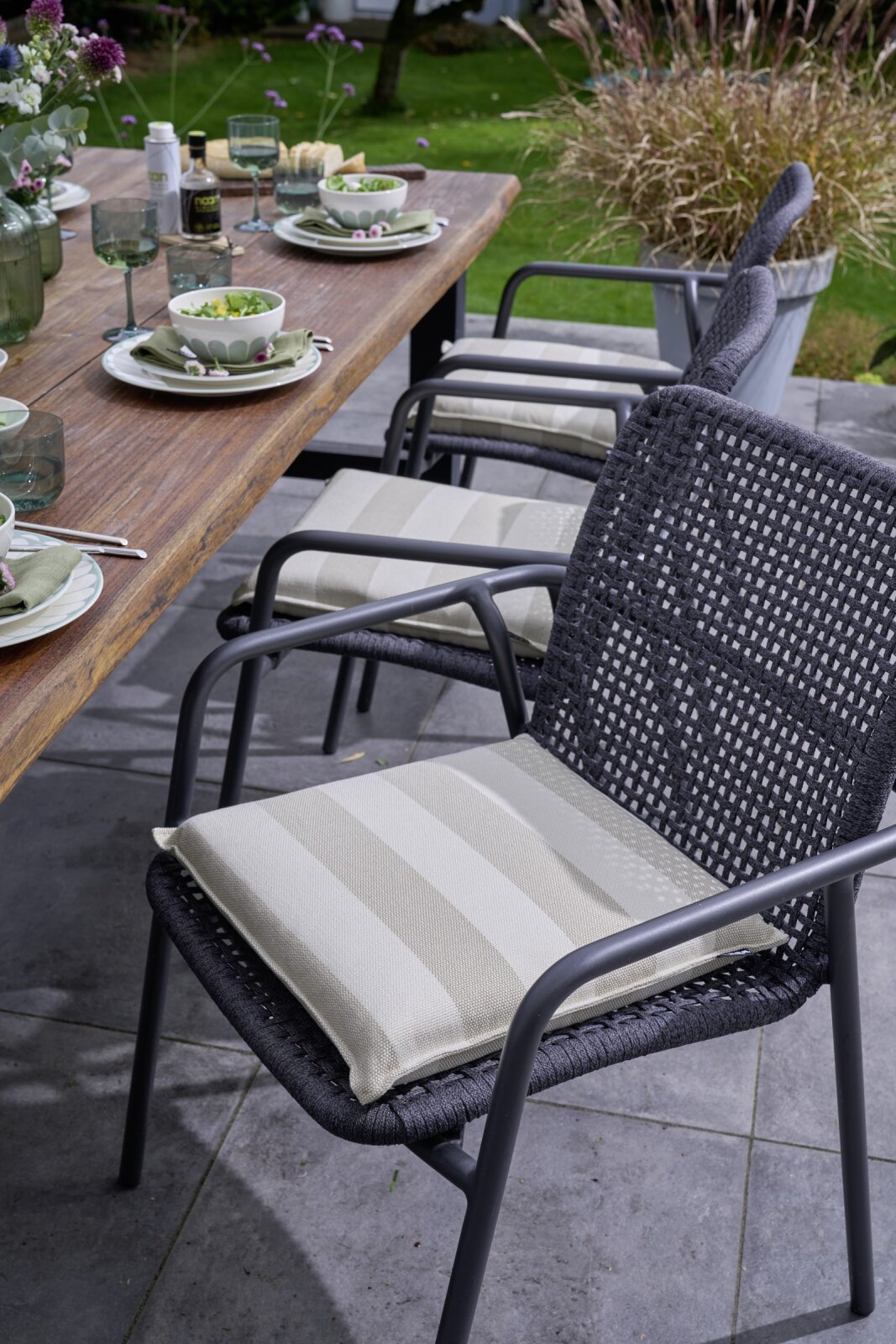 H.O.C.K. Turo Outdoor + Indoor Sitzkissen 40x40x6cm mit Biese col. 2 beige taupe Blockstreifen in&out
