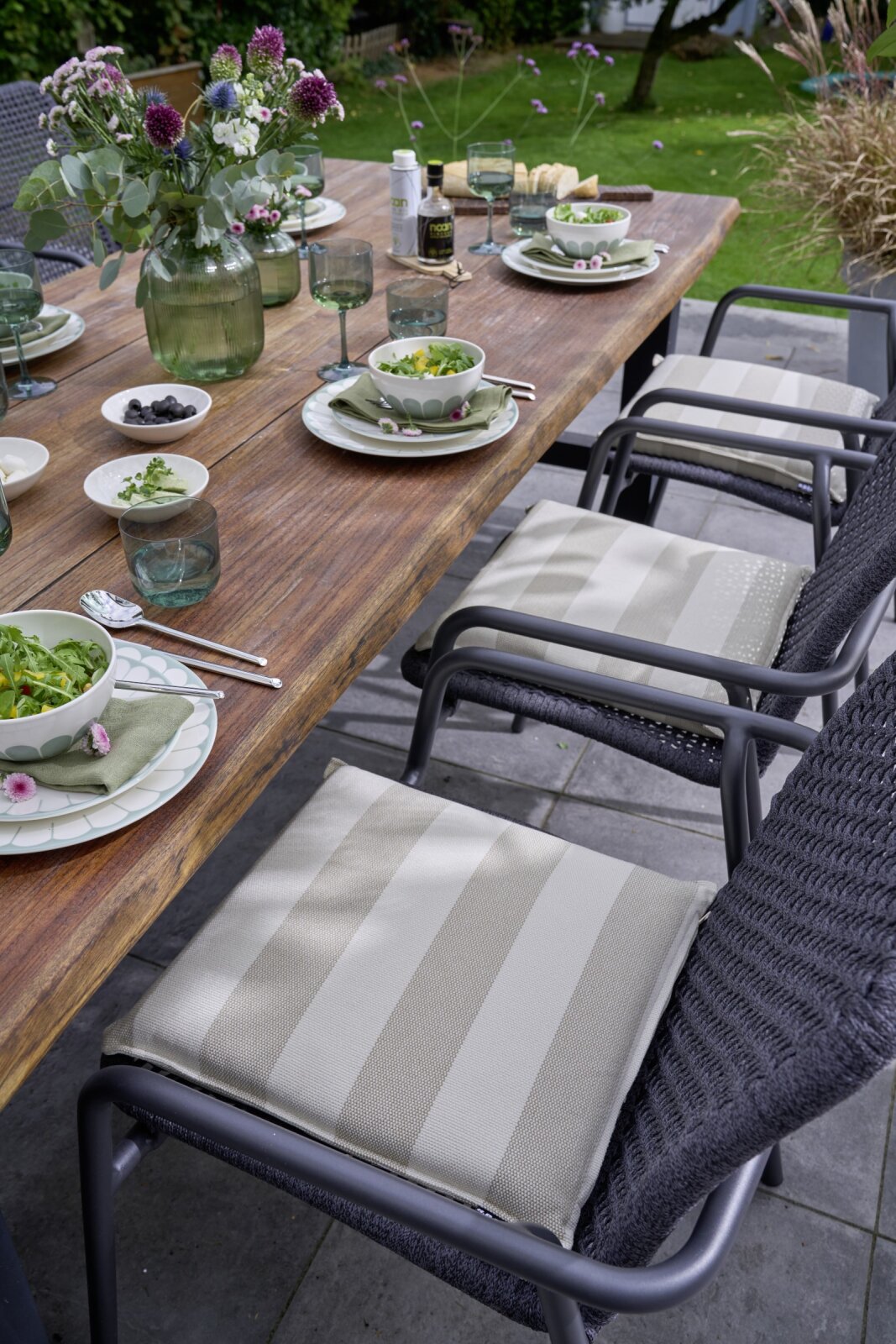H.O.C.K. Turo Outdoor + Indoor Sitzkissen 40x40x6cm mit Biese col. 2 beige taupe Blockstreifen in&out