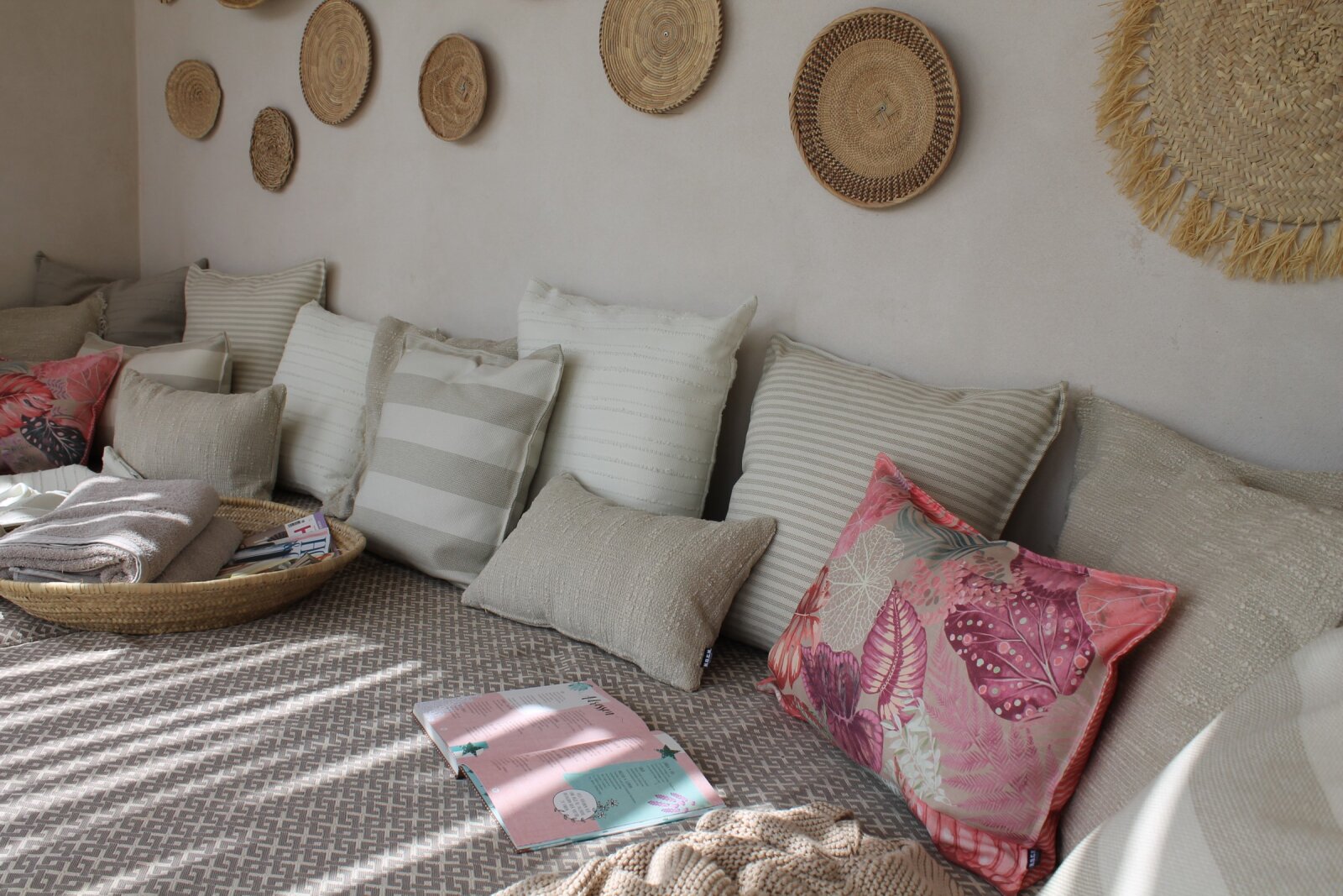 H.O.C.K. Turo Outdoor + Indoor Sitzkissen BLISS 40x40x6cm mit Biese col. 2 beige taupe Blockstreifen in&out