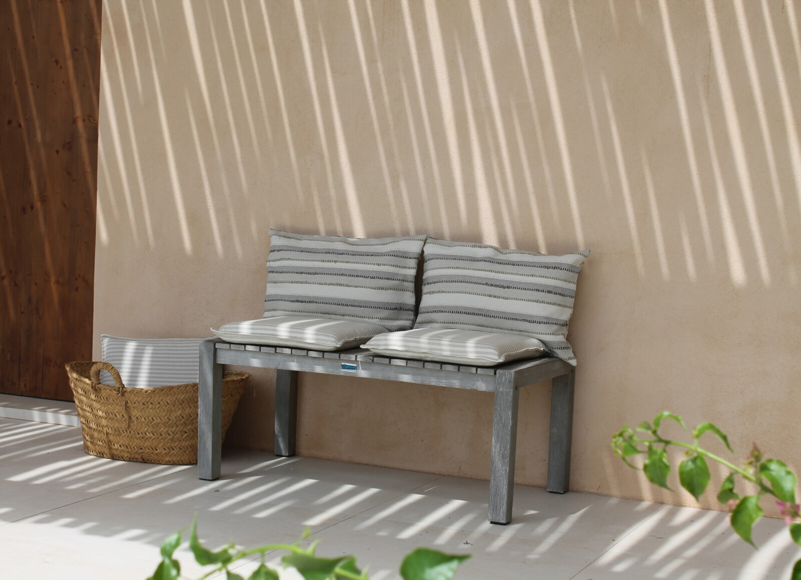 H.O.C.K. Nova Outdoor + Indoor Sitzkissen BLISS 40x40x6cm mit Biese col. 2 beige taupe schmale Streifen in&out